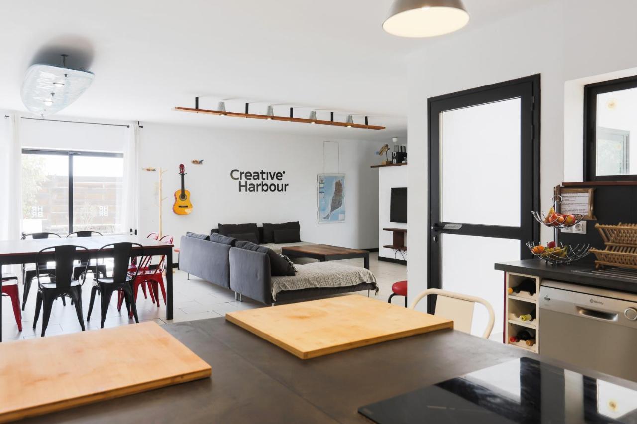 Creative Harbour Fuerteventura Hostel ลาคาเรส ภายนอก รูปภาพ