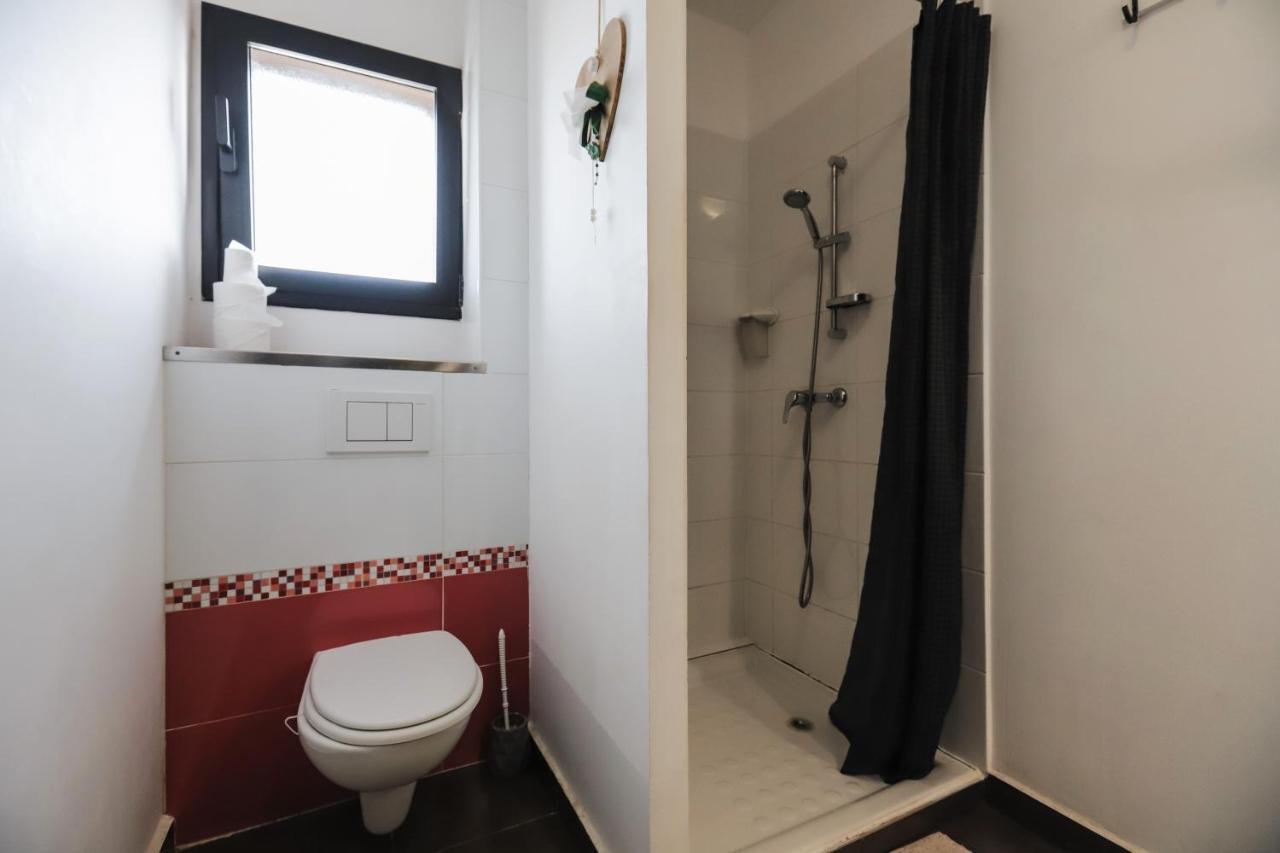 Creative Harbour Fuerteventura Hostel ลาคาเรส ภายนอก รูปภาพ